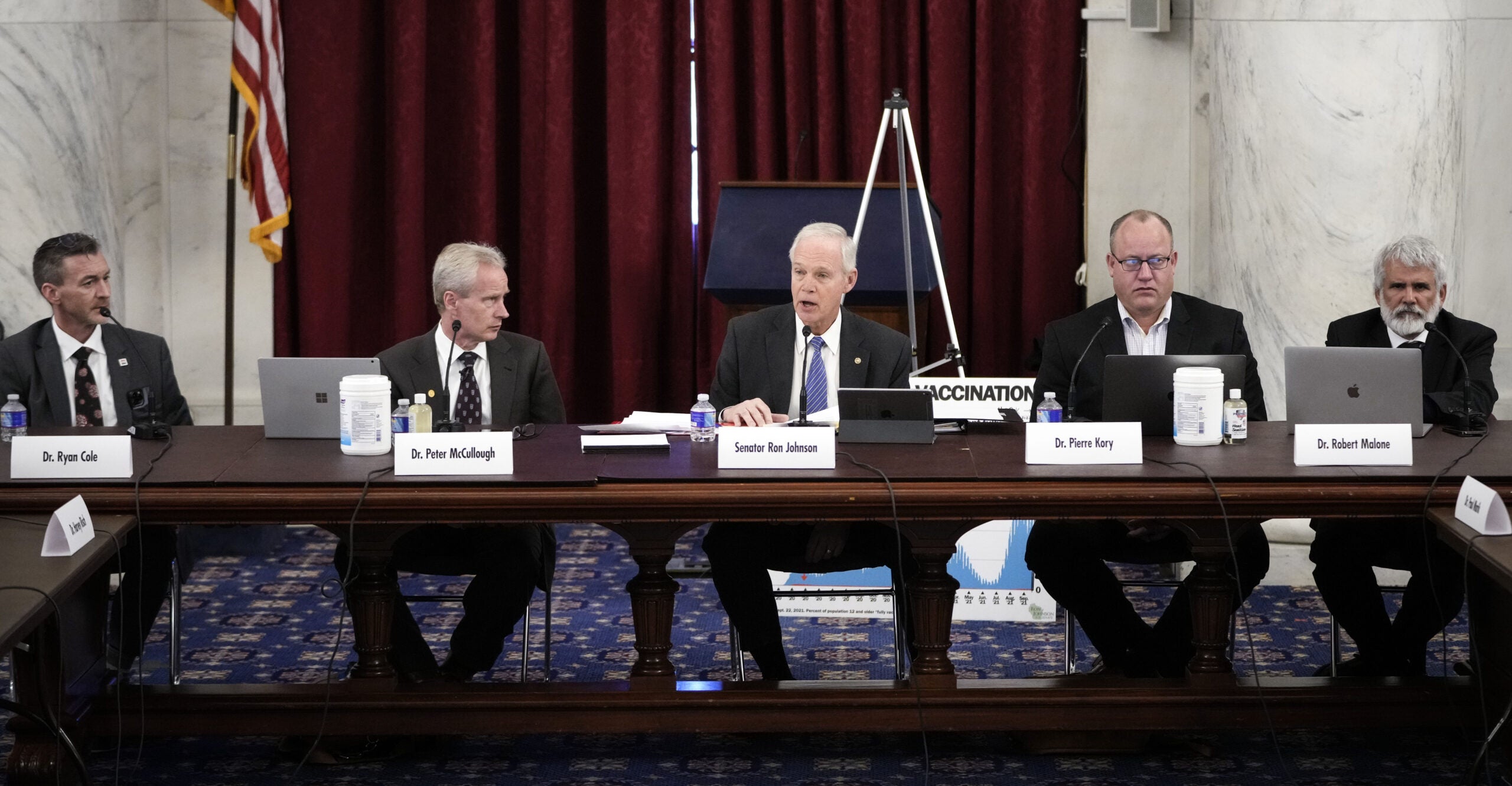 Δρ. Πίτερ ΜακΚάλοου στην Γερουσία: Το 74% πρόωρων θανάτων οφείλονταν σε εμβόλια mRNA για τον COVID