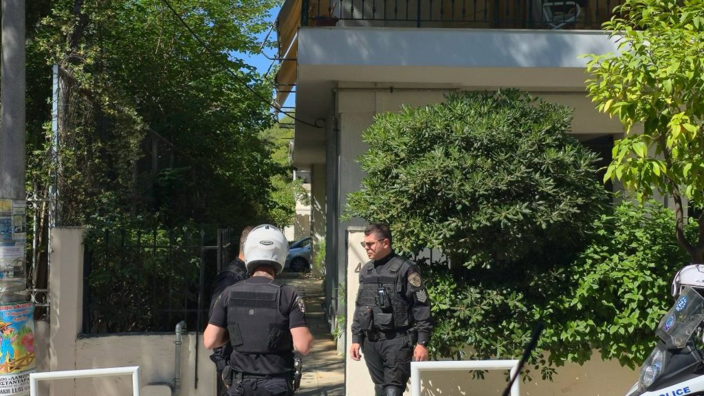 Ποινική δίωξη για ανθρωποκτονία από πρόθεση στον 50χρονο που δολοφόνησε την 80χρονη μητέρα του στο Χαϊδάρι 