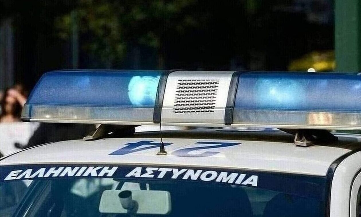 Συμμορίες Ρομά κλέβουν καλώδια από τις σιδηροδρομικές γραμμές και τα καίνε για να πάρουν τον χαλκό (βίντεο)