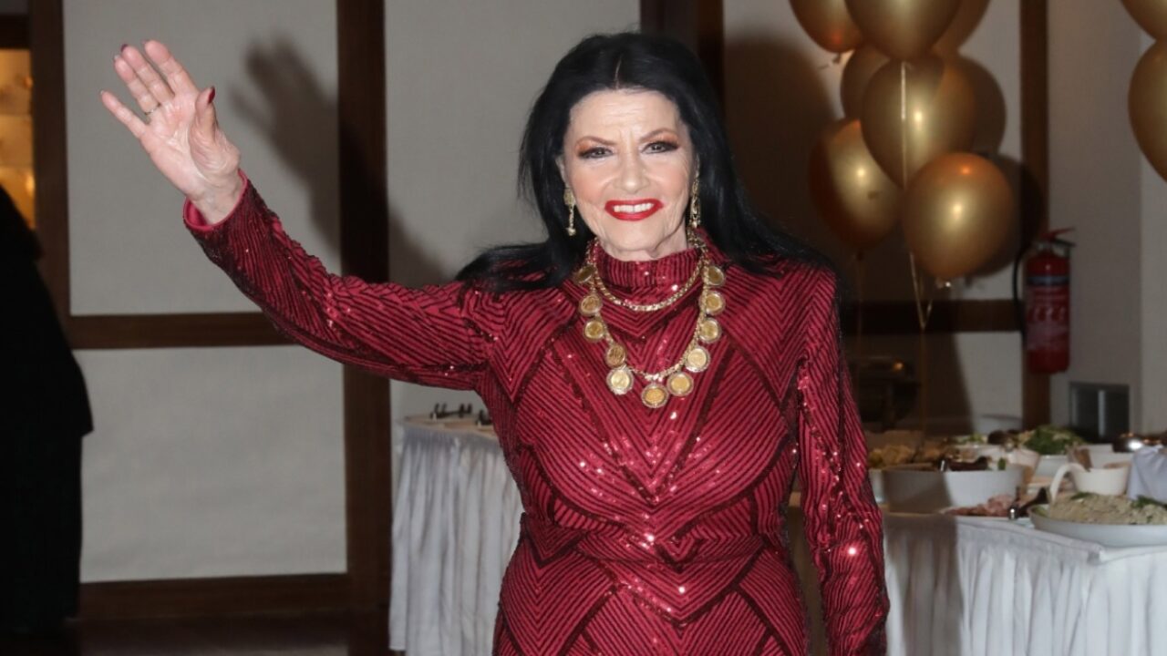 Η ανάρτηση της Φίνος Φιλμ για τα γενέθλια της Ζωζώς Σαπουντζάκη: «Ευχή μας να σε γιορτάζουμε και μετά τα 100!»