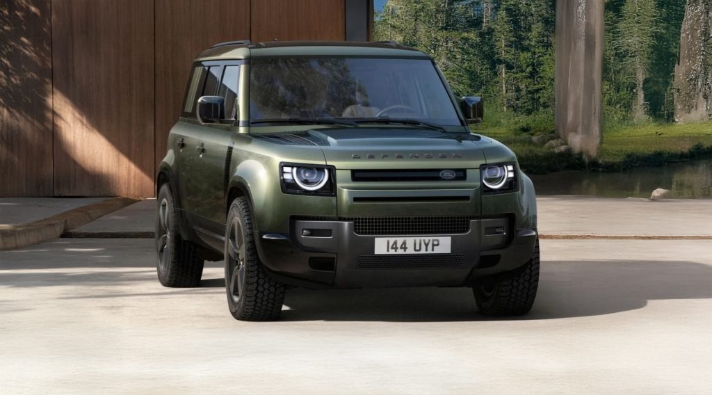 Land Rover Defender: Ήπια ανανέωση ουσίας και εμφάνισης