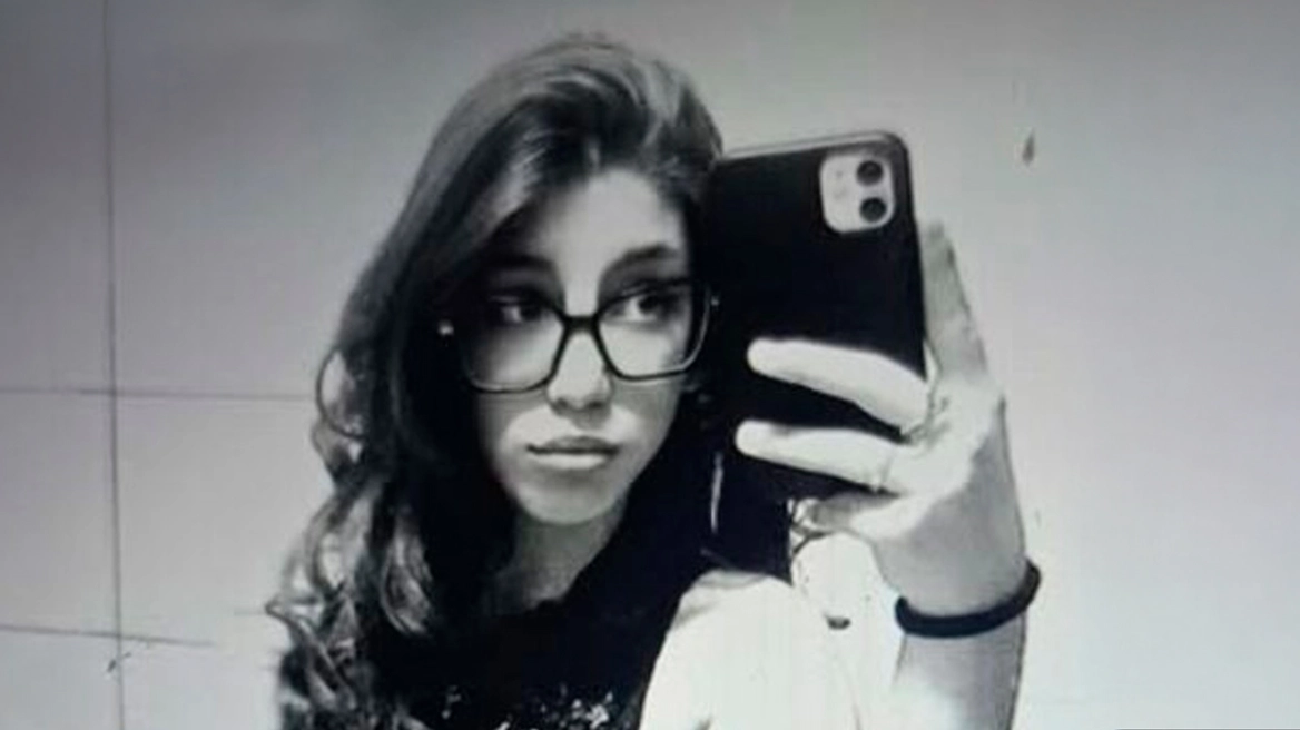 Νάπολη: Η ομολογία του 19χρονου που δολοφόνησε άγρια τη 14χρονη – «Τη σκότωσα γιατί με χώρισε»