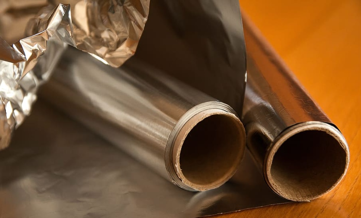 Δείτε για ποιο λόγο πρέπει να βάζετε μπαλάκια αλουμινόχαρτου στον καταψύκτη σας