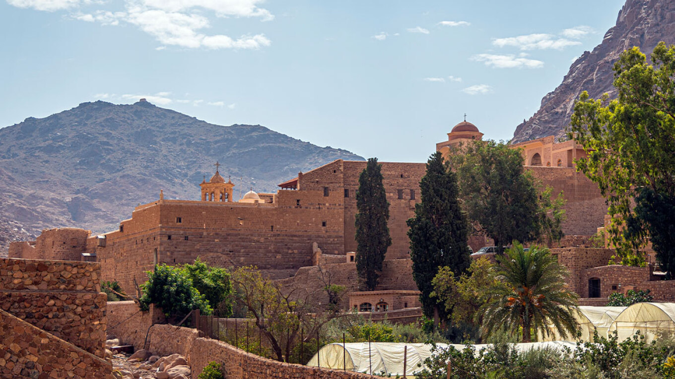 Μας κάνει πλάκα η φιλοκυβερνητική Al Ahram: Η περιουσία θα είναι κρατική αλλά οι μοναχοί θα μπορούν να λειτουργούν