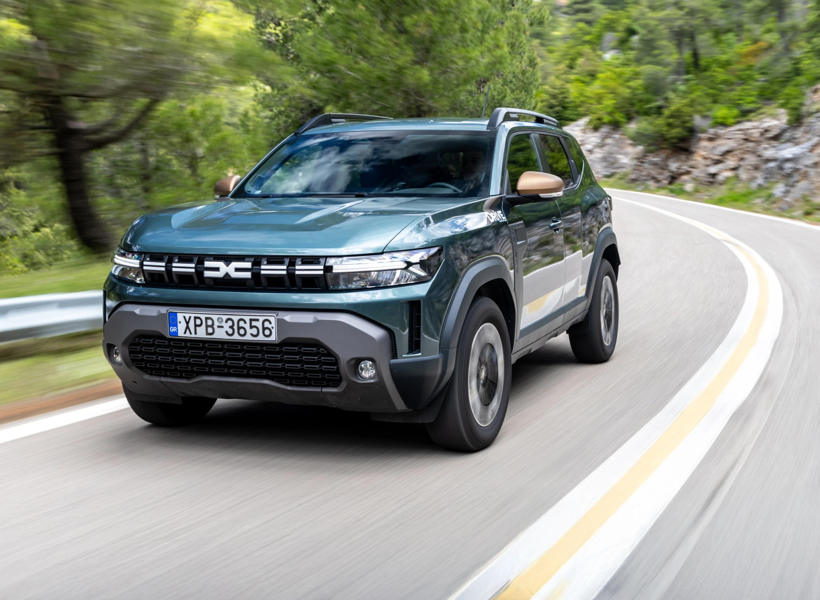 Δοκιμάζουμε το νέο Dacia Duster mild hybrid 130 4×4