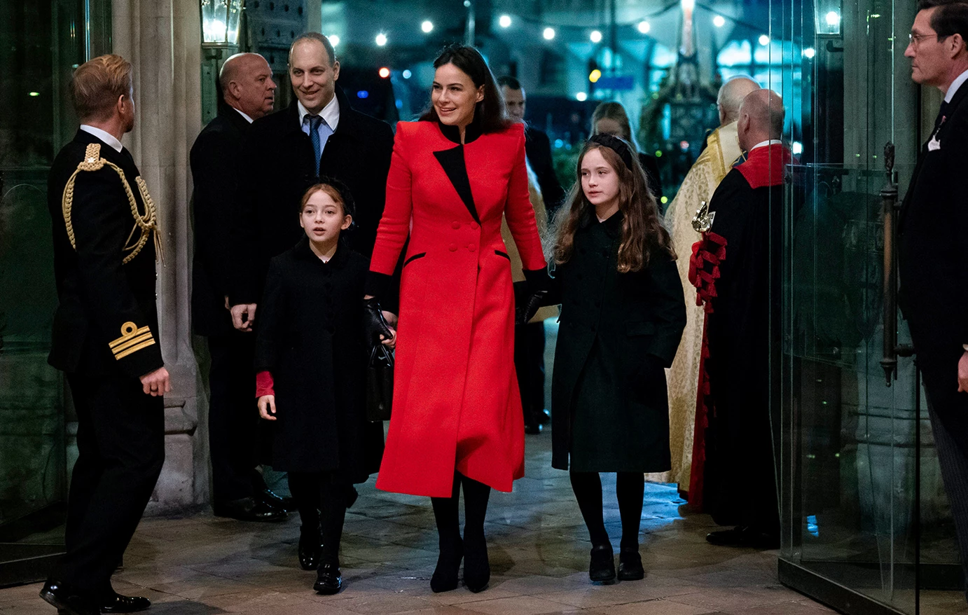 Γαλαζοαίματη νύφη αποκαλύπτει: Αυτό ήταν το πιο «αηδιαστικό» κομμάτι του γάμου μου