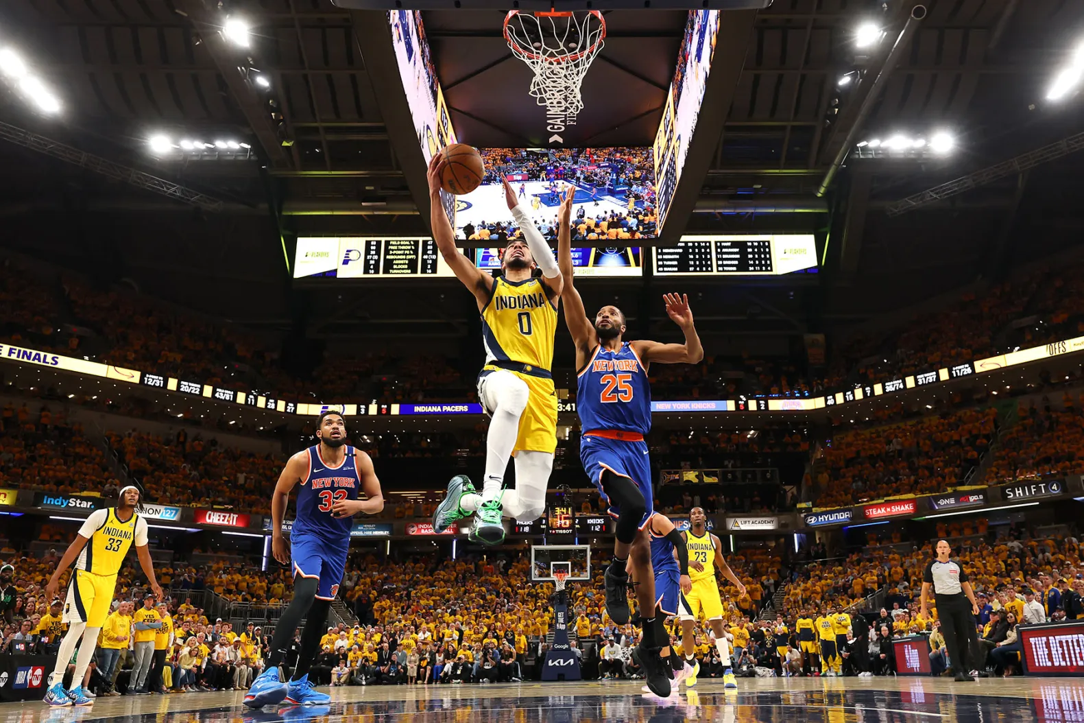 Νικς – Πέισερς 111-94: Μπήκαν φουριόζοι οι Νεοϋορκέζοι – Σε έκτο παιχνίδι η μεταξύ τους σειρά (βίντεο)