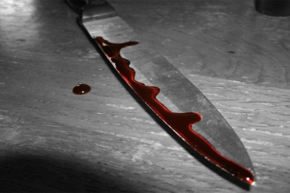 Αναστάτωση στο Αγρίνιο: Άνδρας έκοψε τις φλέβες του μετά από καβγά στα γραφεία της Πρόνοιας