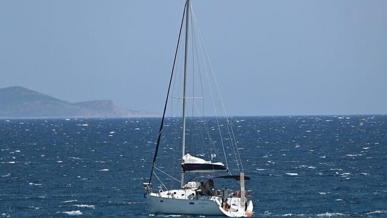 Λευκάδα: Επιτυχής διάσωση 47χρονου που έπεσε στη θάλασσα και τον περισυνέλλεξε ιστιοφόρο