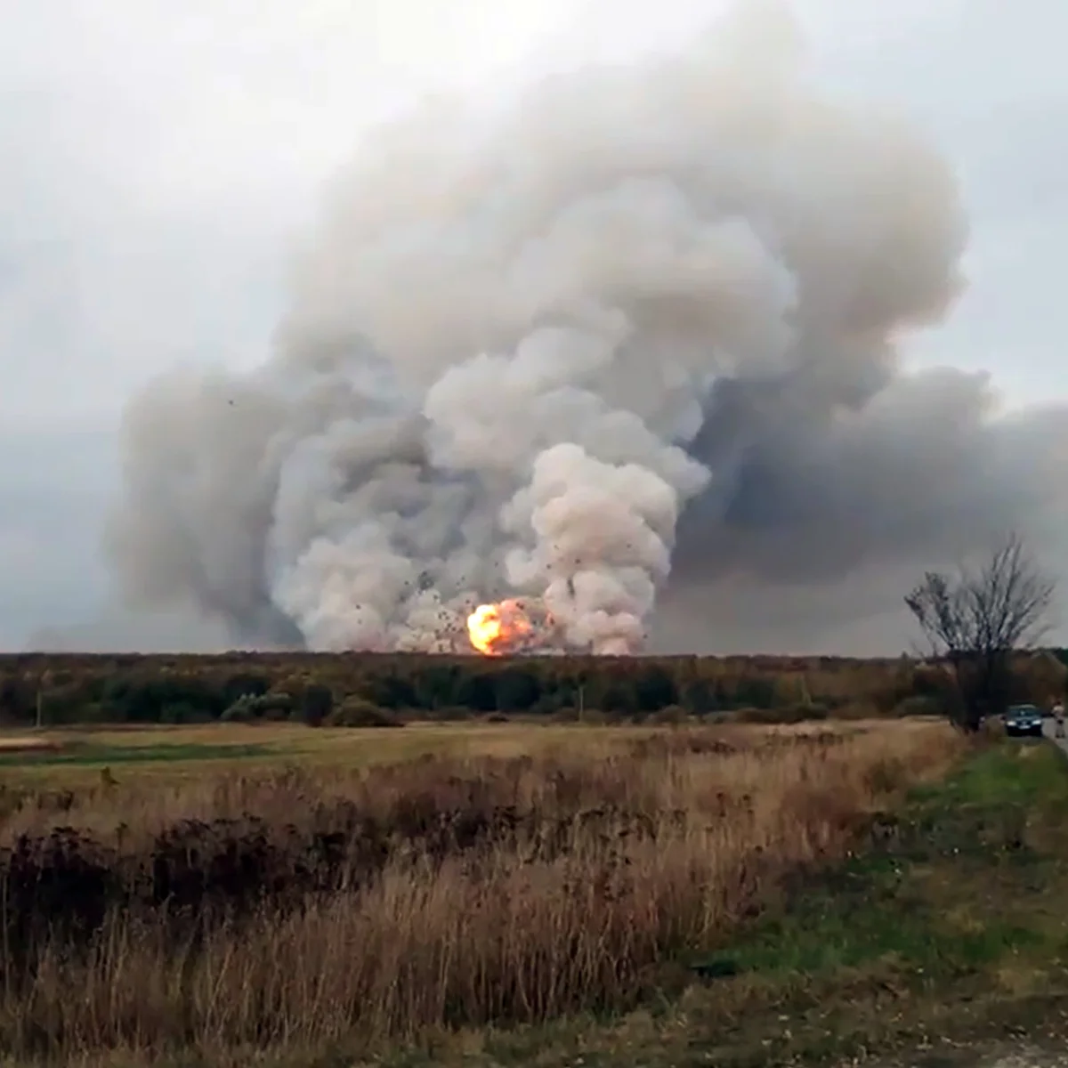 Και 5η αεροπορική βάση κτύπησαν οι Ουκρανοί; Εικόνες από φερόμενο κτύπημα κοντά στη Μόσχα