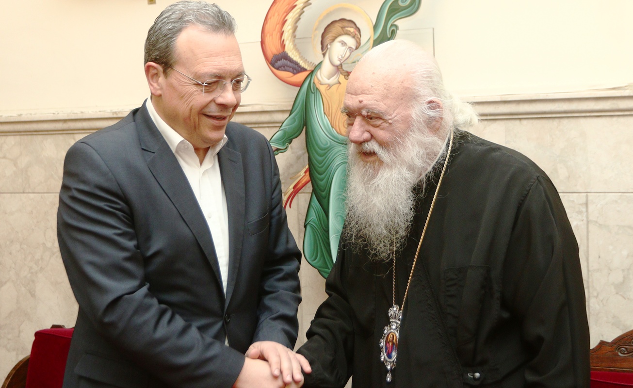 Τηλεφωνική επικοινωνία Σ.Φάμελλου με Ιερώνυμο: «Να υπάρξει ο αναγκαίος σεβασμός στο ιδιοκτησιακό της Μονής»