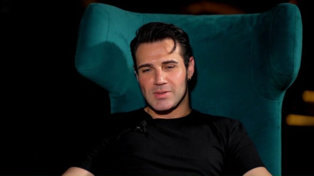 Πέτρος Ιακωβίδης: «Η γυναίκα κρατά το σπίτι – Είναι ευτυχία να γυρνάς και να σου λέει 5 καλές κουβέντες»