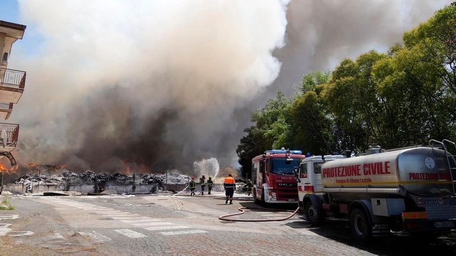 Φλωρεντία: Στις φλόγες «τυλίχθηκε» το προπονητικό κέντρο της Φιορεντίνα – Τουλάχιστον 4 τραυματίες (βίντεο)