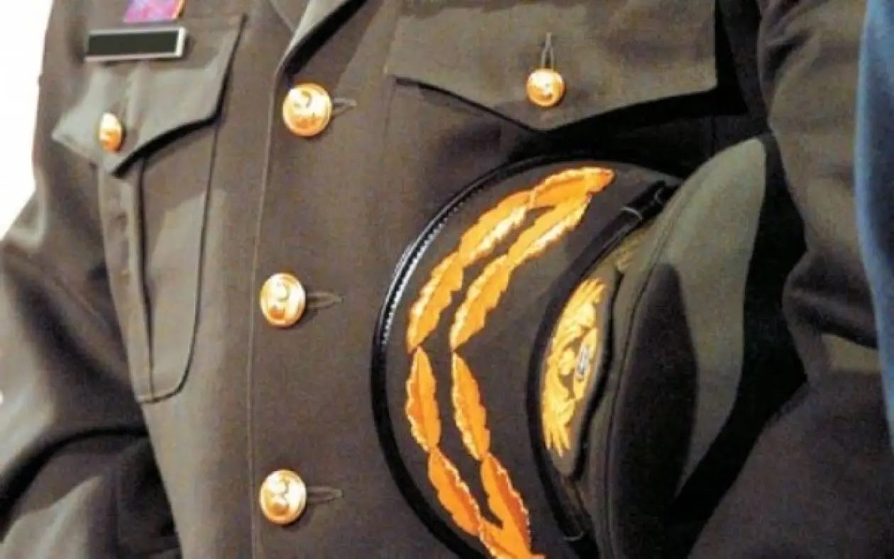 ΥΠΕΘΑ: Διαψεύδει δημοσιεύματα περί αποστράτευσης αντισυνταγματαρχών που δεν έχουν αποφοιτήσει από τη Σχολή Πολέμου