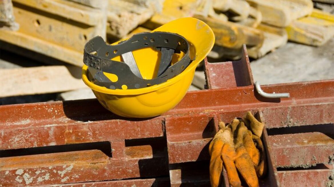 Νεκρός 41χρονος εργάτης κατά τη διάρκεια εργασιών κατεδάφισης στη Νάξο – Τον καταπλάκωσε η οροφή