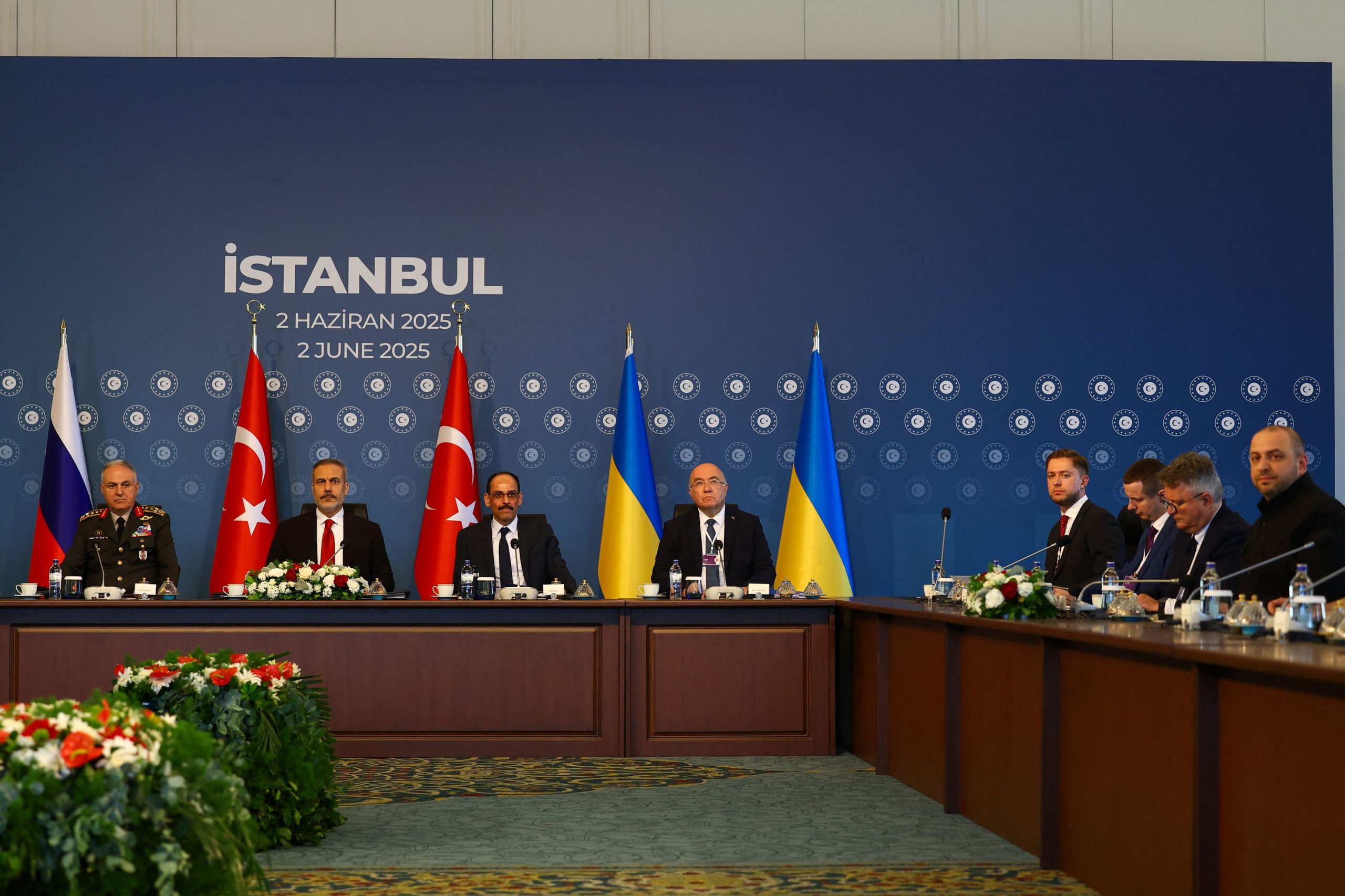 Ανταλλαγή 6.000 σορών στρατιωτών και νεαρών αιχμαλώτων συμφώνησαν Κίεβο και Μόσχα