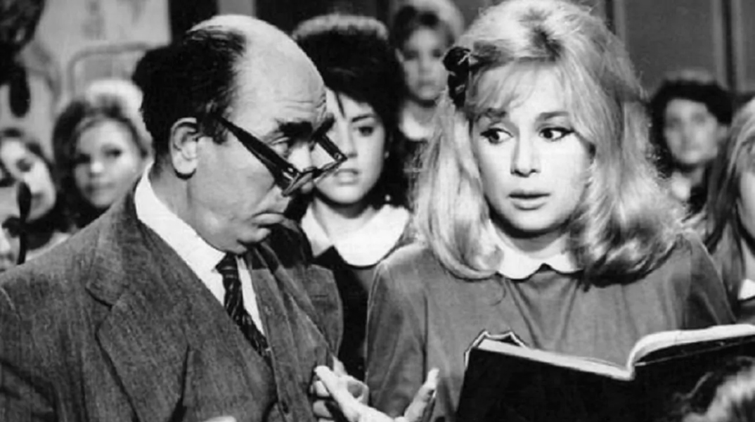 Φίνος Φιλ: Δείτε το ξεκαρδιστικό βίντεο για τις Πανελλήνιες 2025 με Αλίκη Βουγιουκλάκη