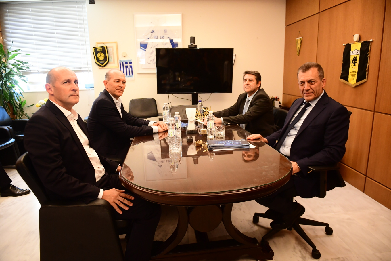 Αγγελόπουλοι λίγο πριν την συνάντηση με Γ.Βρούτση: «Δεν αντιλαμβανόμαστε τον λόγο της συνάντησης»