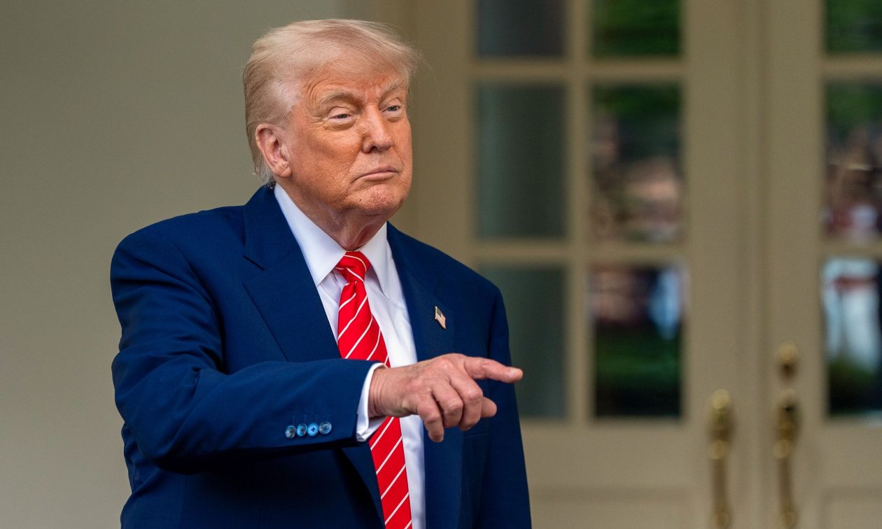 Ν.Τραμπ: Στο Παρίσι θα διεξαχθούν σήμερα οι διαπραγματεύσεις για τους δασμούς