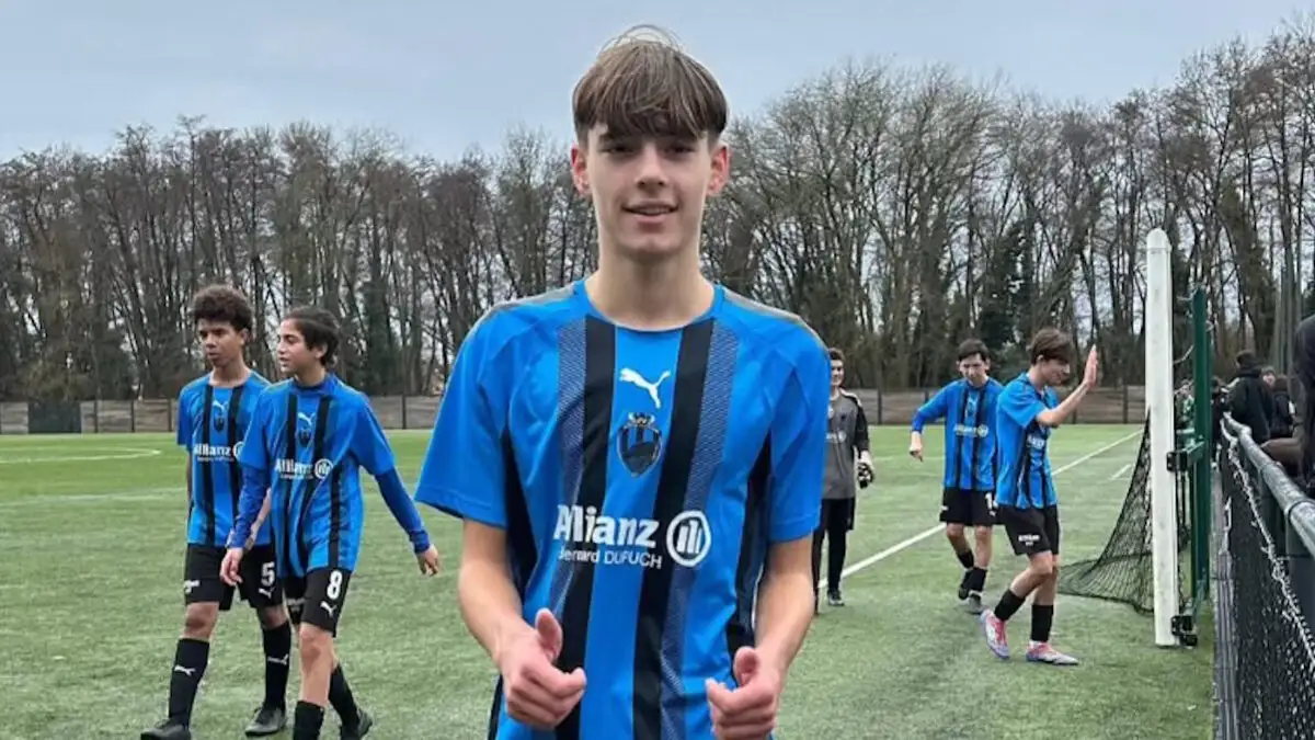 Τραγικός θάνατος 14χρονου ποδοσφαιριστή στη Γαλλία: Πέθανε μετά από βίαιη σύγκρουση στο γήπεδο