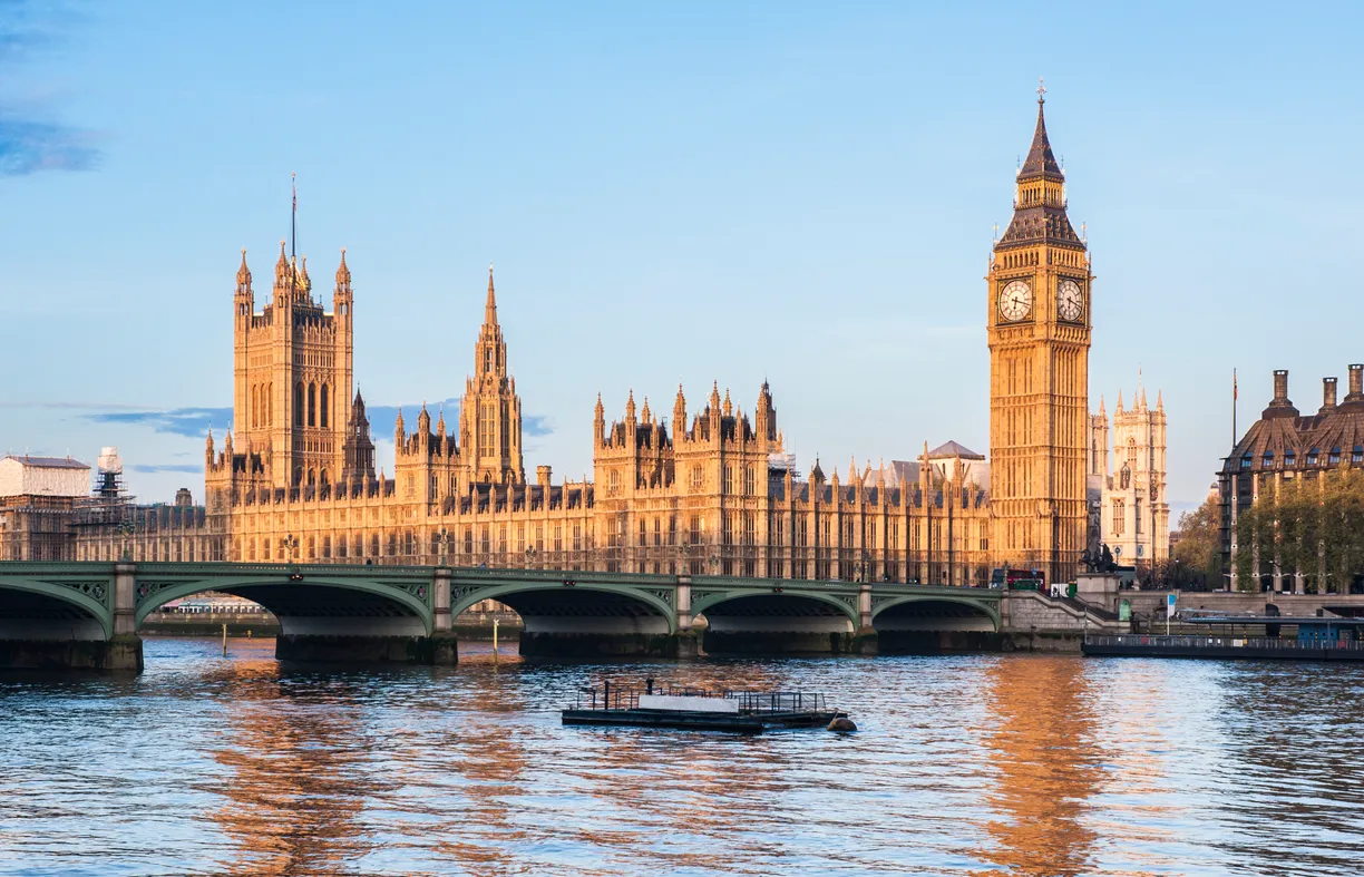 Βρετανία: Πρώην υφυπουργός λέει πως η Αλ Κάιντα το 2008 επιχείρησε να δηλητηριάσει το δίκτυο ύδρευσης στο Λονδίνο