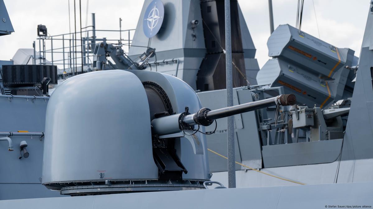 Σε «απόσταση βολής» οι στόλοι Ρωσίας-ΝΑΤΟ στην Βαλτική: «Προετοιμαζόμαστε να υπερασπιστούμε τις βάσεις μας»