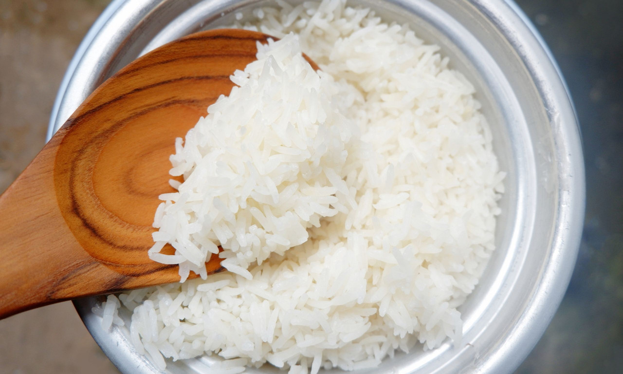 Με αυτό το κολπάκι θα μειώσετε στο… μισό τις θερμίδες του ρυζιού – Τι πρέπει να κάνετε