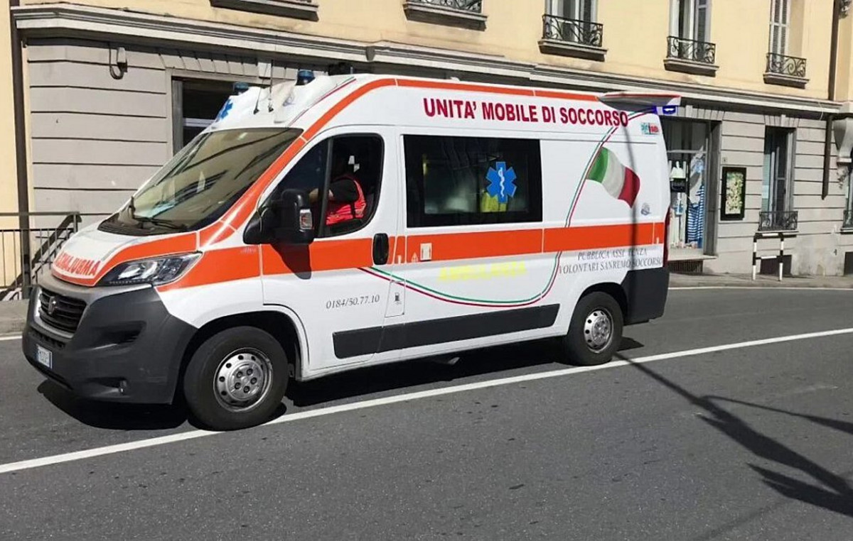 Μιλάνο: 48χρονη έπεσε στο κενό από τον τέταρτο όροφο πολυκατοικίας μετά από φωτιά που ξέσπασε στο διαμέρισμά της