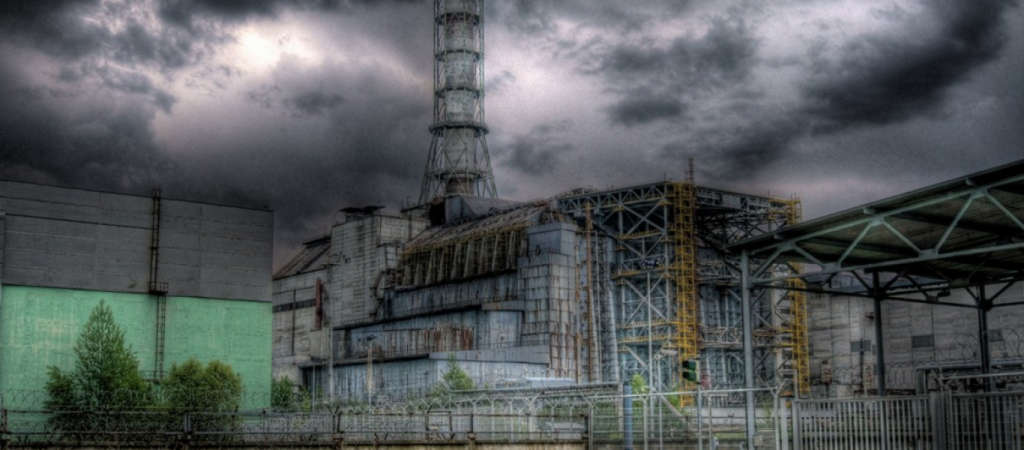 «Ελλενίτ»: Το ελληνικό «Τσέρνομπιλ» που λίγοι γνωρίζουν – 72 εργάτες πέθαναν εξαιτίας του (βίντεο)