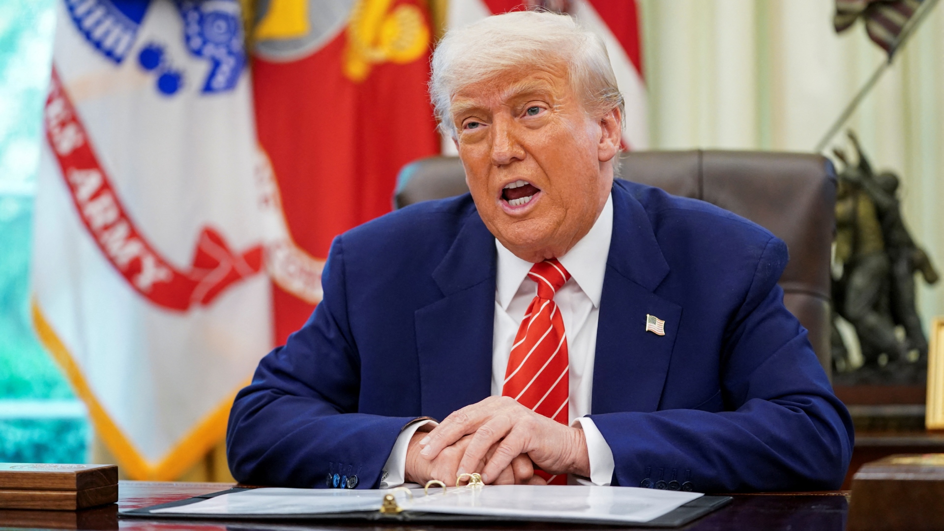 Ν.Τραμπ: Απαγόρευσε την είσοδο στις ΗΠΑ σε υπηκόους 12 χωρών λόγω της επίθεσης στο Κολοράντο