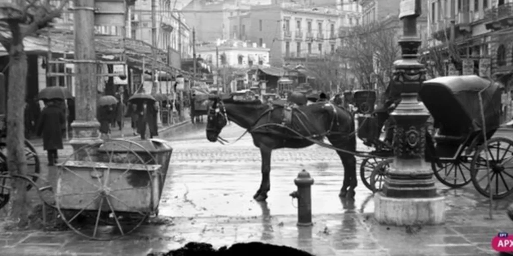 Άραγε πως ήταν η οδός Πατησίων 100 χρόνια πριν; (φωτό)