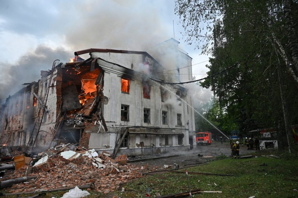 Η Ρωσία εξαπέλυσε τη μεγαλύτερη επίθεση με πυραύλους και drones «Shahed» στο Χάρκοβο – 60 εκρήξεις! (βίντεο)