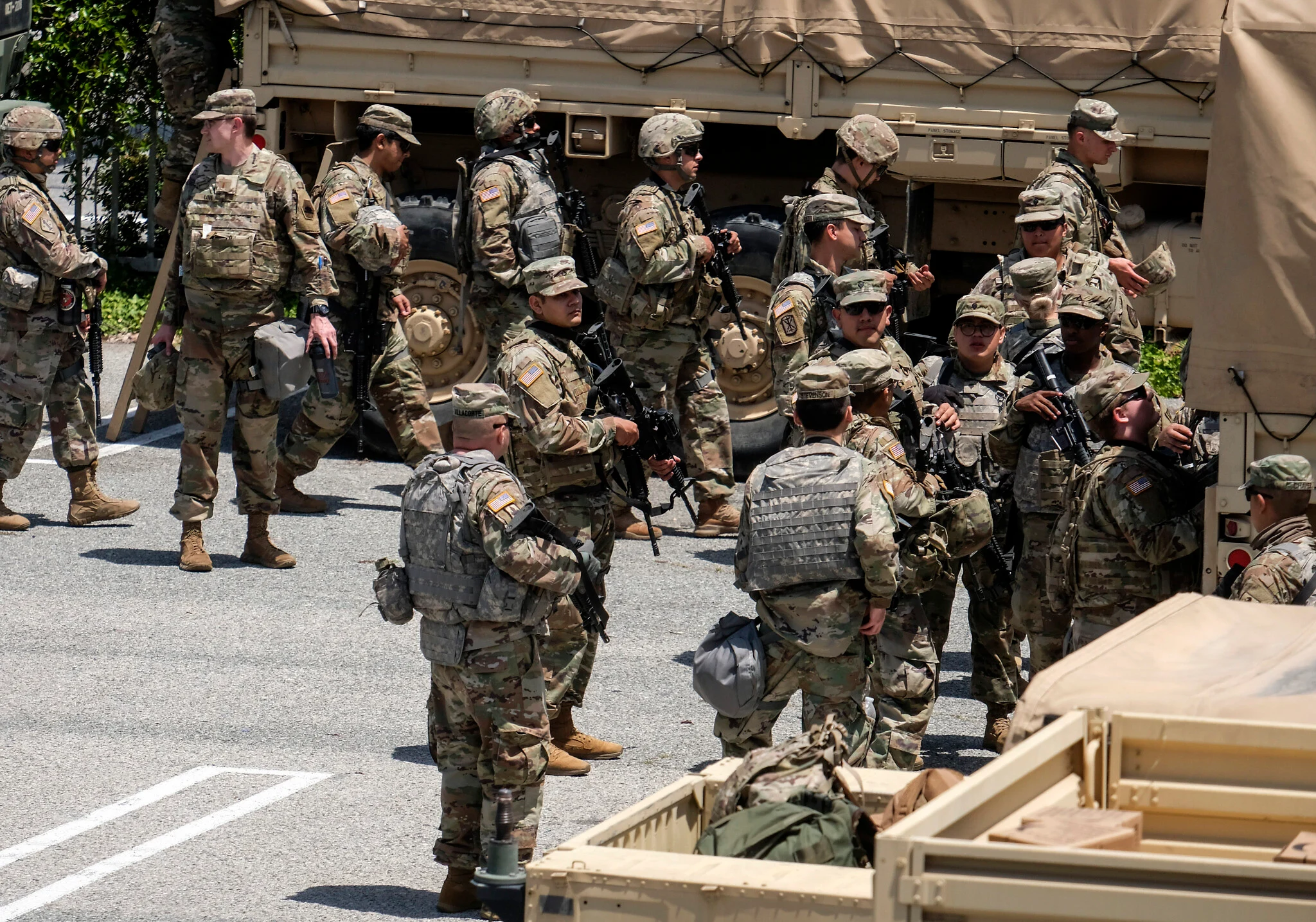 Λος Άντζελες: Η αμερικανική Εθνοφρουρά αποκατέστησε την τάξη! – Απαγορεύονται οι μάσκες στις διαδηλώσεις (upd)