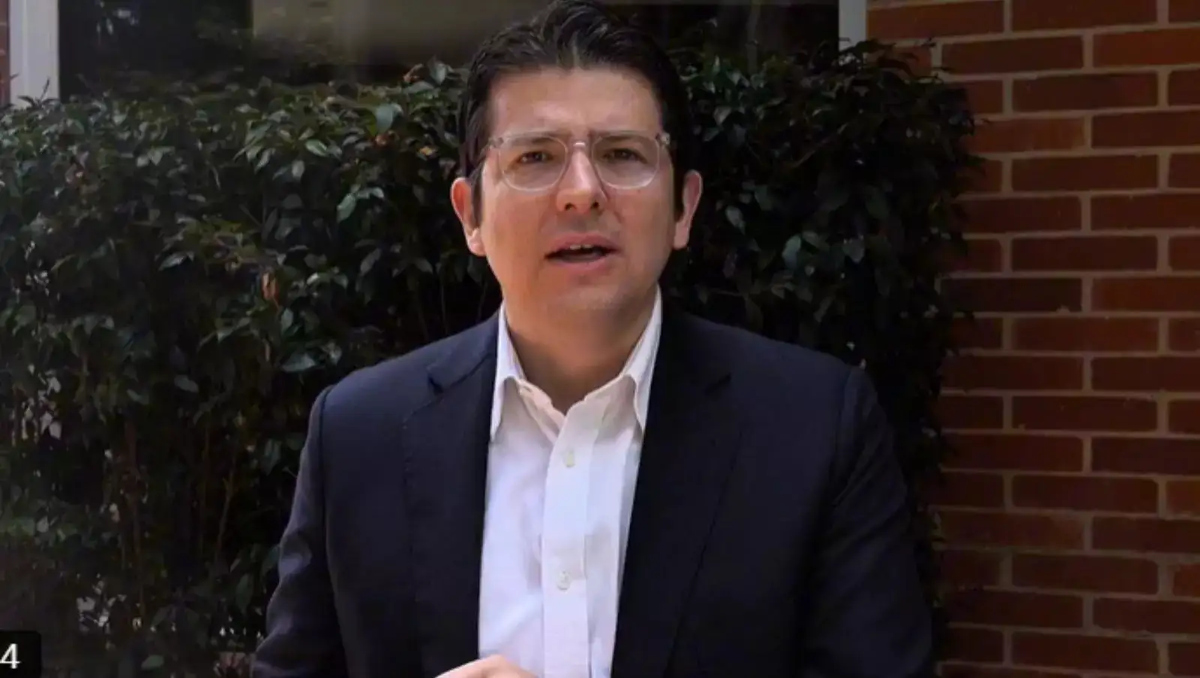 Μ.Ουρίμπε: Ολοκληρώθηκε με επιτυχία η πρώτη χειρουργική επέμβαση μετά την απόπειρα δολοφονίας σε βάρος του