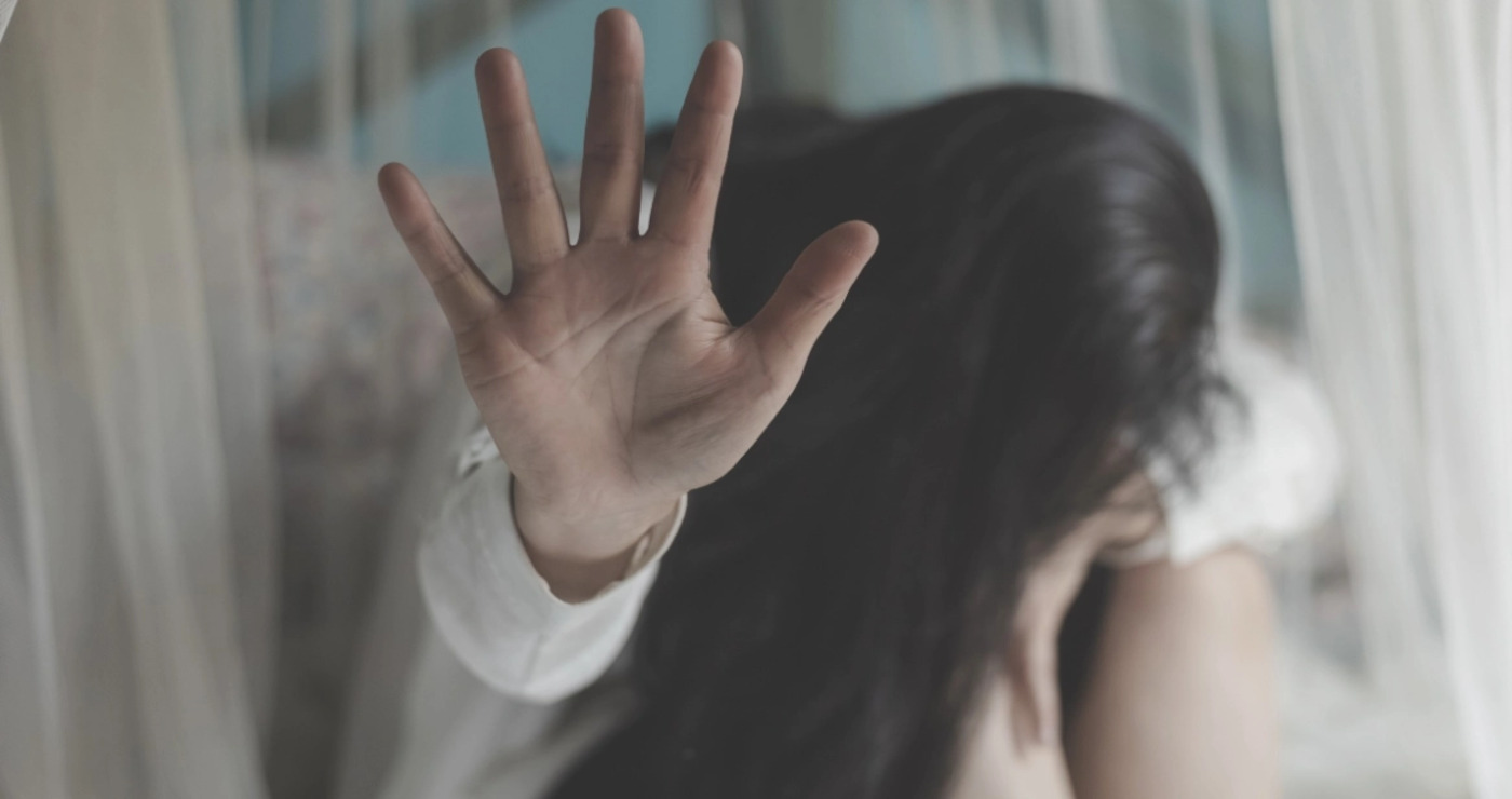 Φρίκη στη Γερμανία: Άνδρας νάρκωνε και βίαζε τη σύζυγό του επί 15 χρόνια και δημοσίευε τα βίντεο στο διαδίκτυο