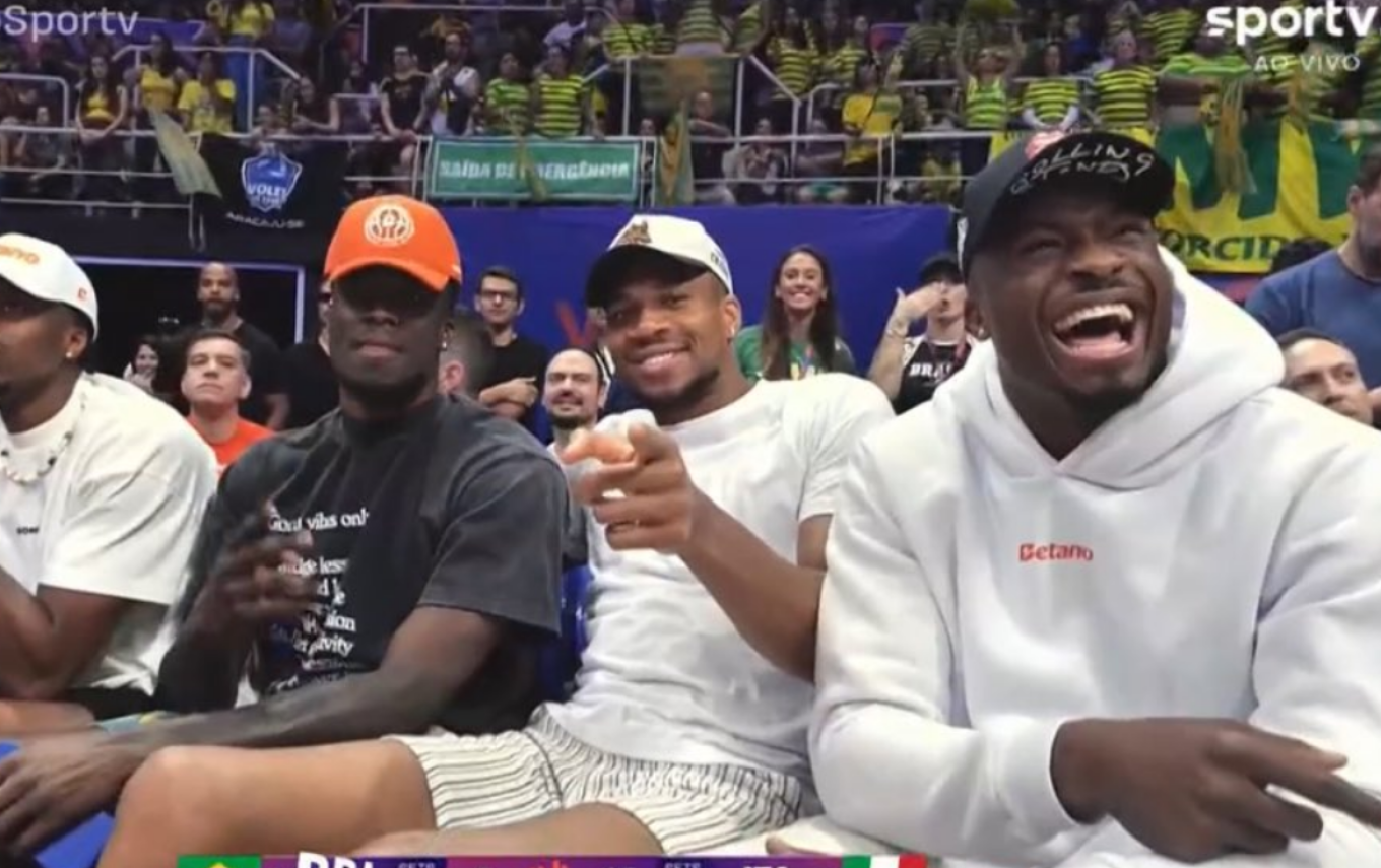 Τα αδέρφια Αντετοκούνμπο είδα βόλεϊ στο Ρίο Ντε Τζανέιρο και αποθεώθηκαν – Δείτε βίντεο