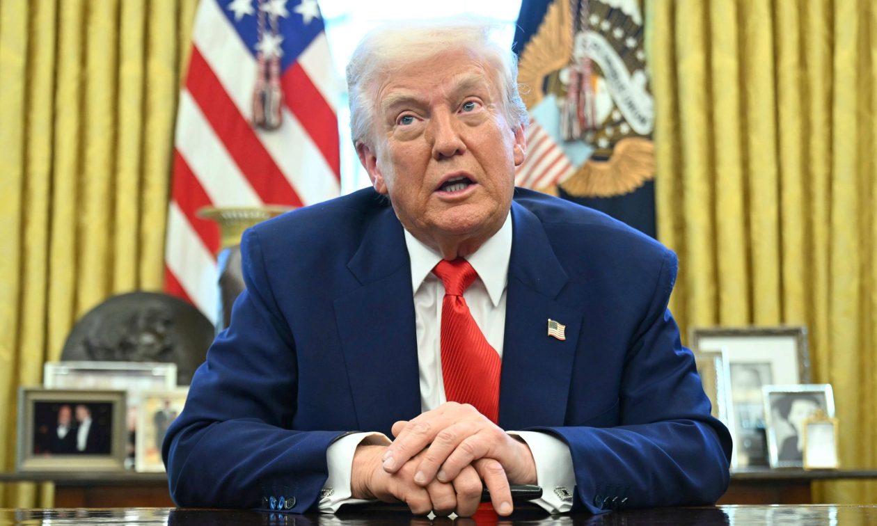 Ν.Τραμπ κατά Γ.Νιούσομ και Κ.Μπας: «Θα έπρεπε να μας ευχαριστούν – Το Λος Άντζελες θα είχε καταστραφεί ολοσχερώς»