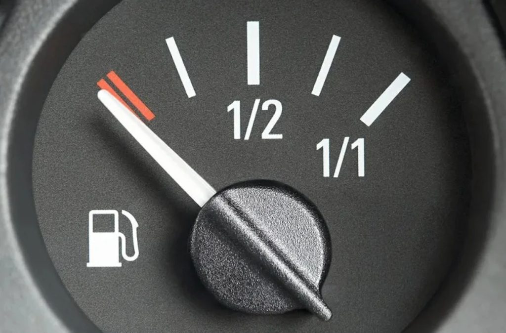 Σε ποια πόλη του πλανήτη απαγορεύεται να μείνεις από καύσιμο;