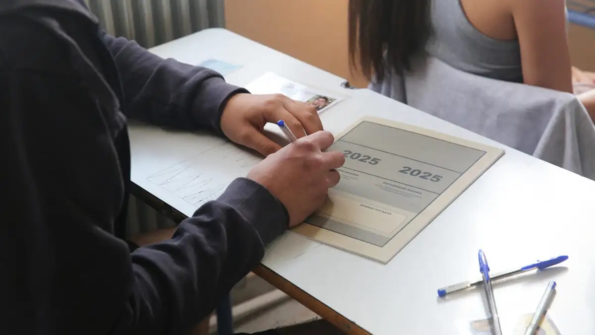 Πανελλήνιες: Σε μαθήματα ειδικότητας εξετάζονται σήμερα οι υποψήφιοι των ΕΠΑΛ