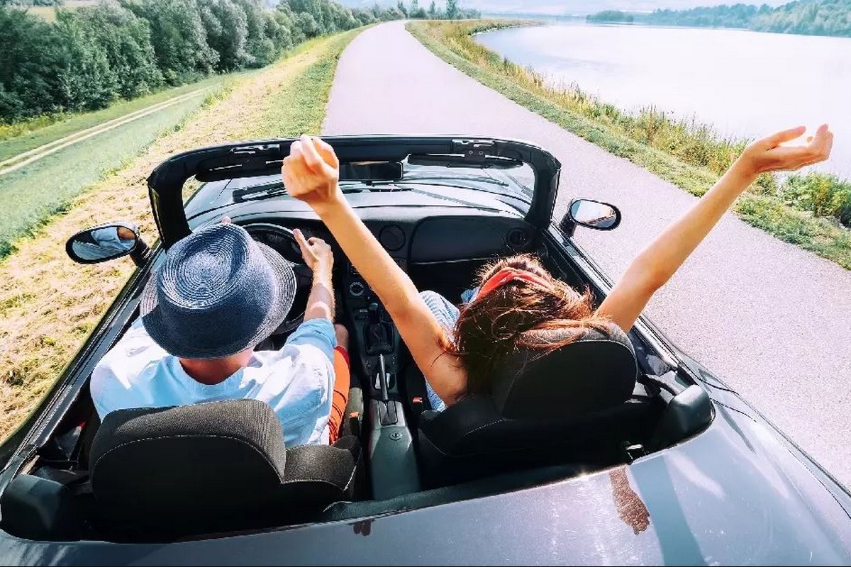 Ειδικοί προειδοποιούν: Τα αντικείμενα που πρέπει να αφαιρέσετε από το όχημά σας το καλοκαίρι – «Κίνδυνος έκρηξης»