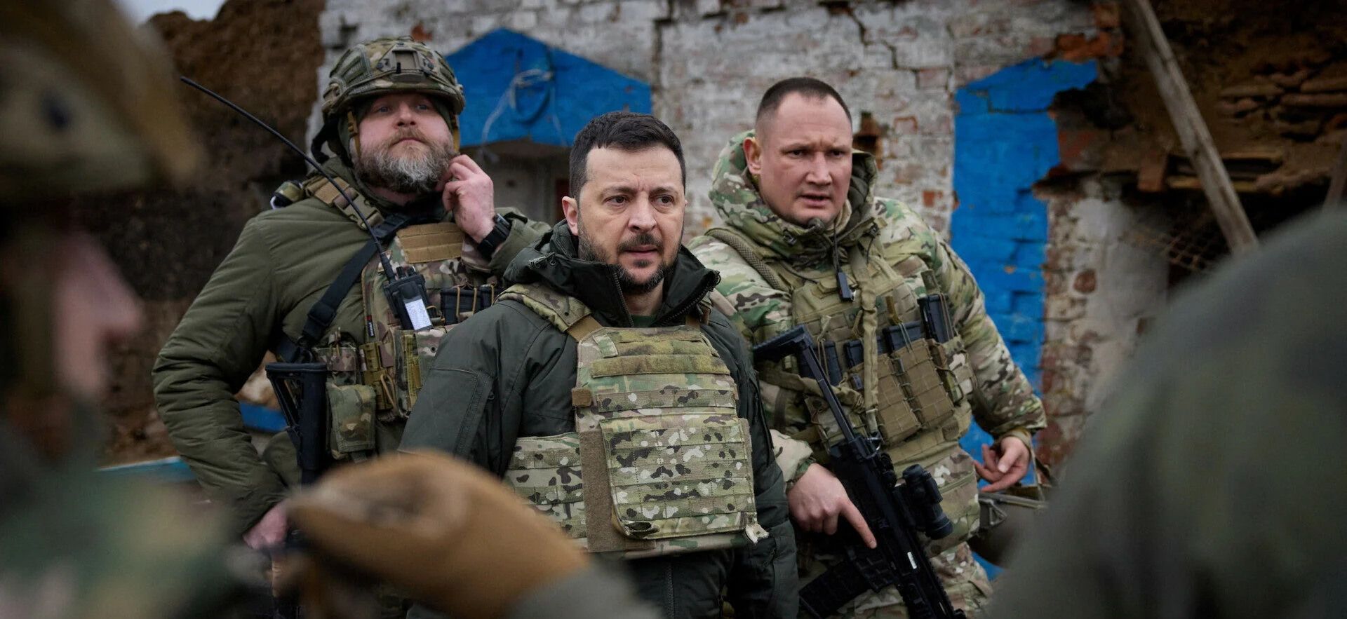 Β.Ζελένσκι: «Δεν βάζουν κυρώσεις οι δυτικοί στην Ρωσία γιατί δεν επιστρατεύουμε 18χρονους»