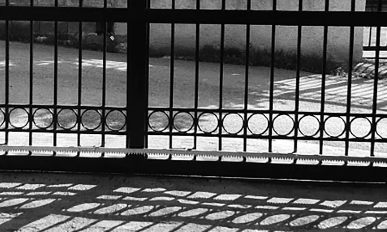 Σέρρες: 9χρονος καταπλακώθηκε από συρόμενη μεταλλική πόρτα σε γήπεδο ποδοσφαίρου