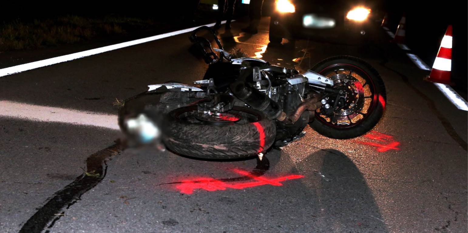 Τροχαίο ατύχημα στο κέντρο της Αθήνας: Μηχανή εξετράπη της πορείας της και τυλίχθηκε στις φλόγες