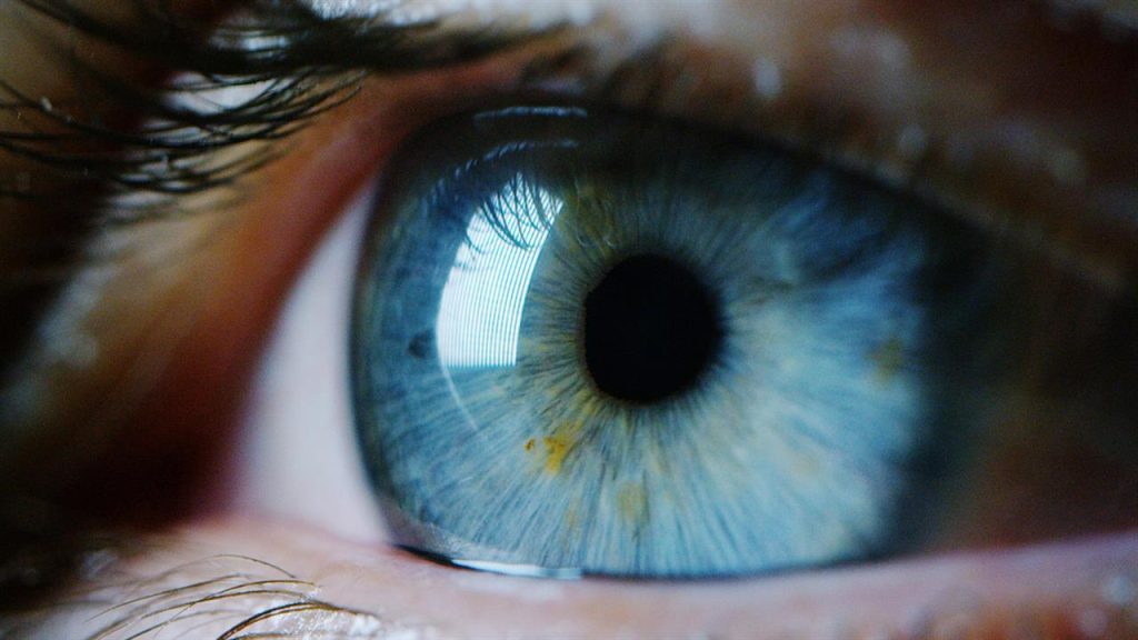Αυτές είναι οι ενδείξεις στα μάτια που προβλέπουν τον κίνδυνο εμφράγματος και θανάτου εντός 10ετίας