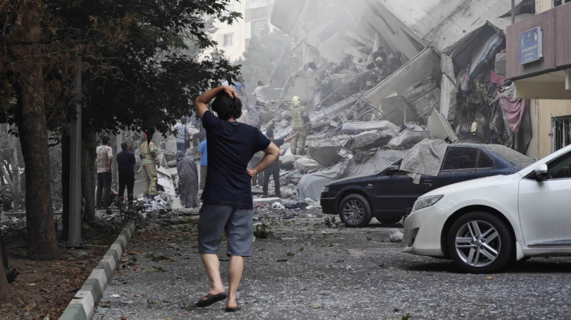 Το Ιράν «παγώνει» τις συνομιλίες με τις ΗΠΑ για τα πυρηνικά