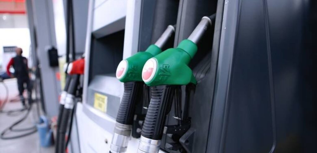 Έρχονται σαρωτικοί έλεγχοι στα πρατήρια καυσίμων της Αττικής μετά από καταγγελίες για απότομες αυξήσεις στις τιμές