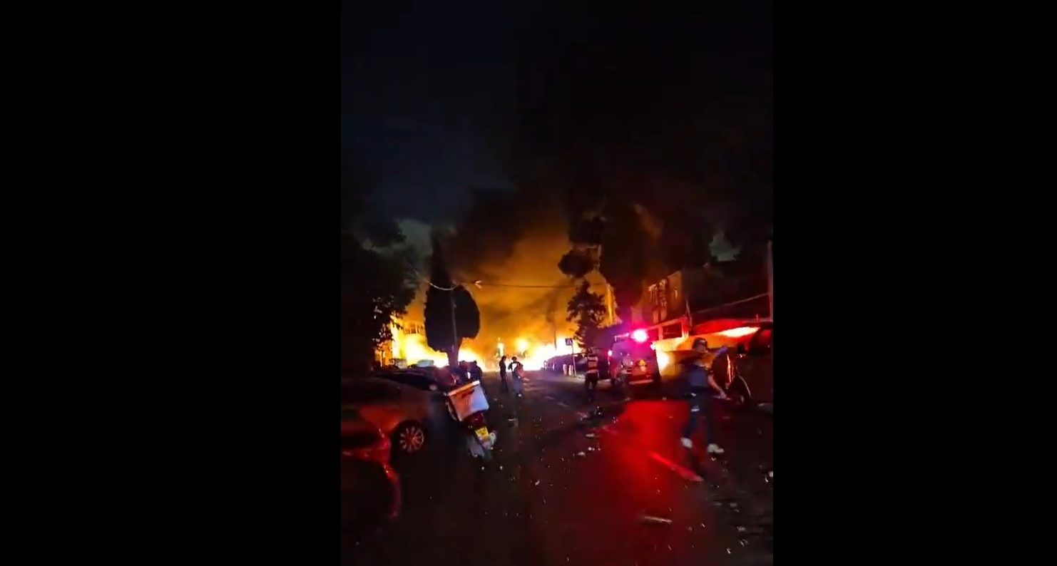 Τέσσερις τραυματίες από ιρανικό βαλλιστικό πύραυλο στη Χάιφα