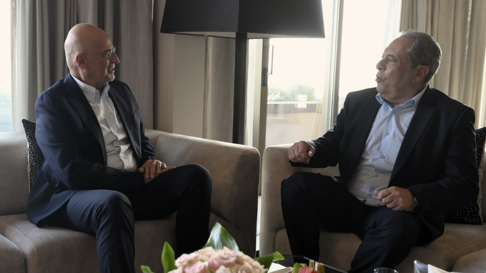 Στην Κύπρο ο Ν.Δένδιας: Συναντήθηκε με τον ΥΠΑΜ Β.Πάλμα