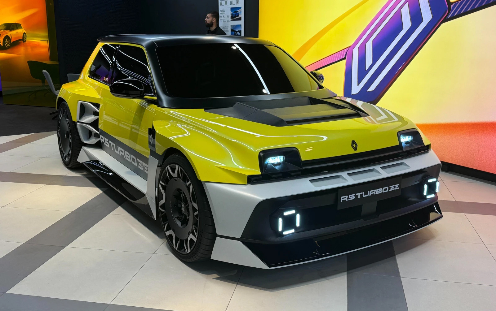 Renault R5 Turbo 3E: 1.000 ηλεκτρικοί «πύραυλοι» πουλήθηκαν ήδη