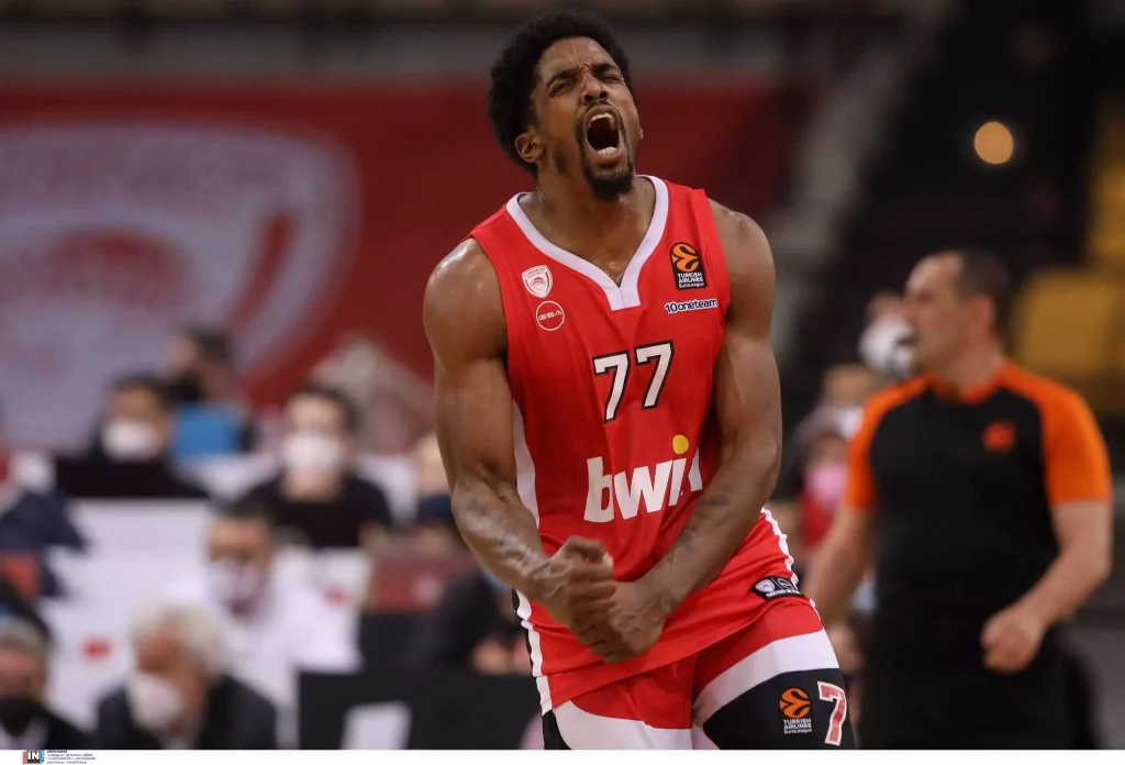 Ολυμπιακός και ΜακΚίσικ συζητούν για νέο συμβόλαιο παρά τις «σειρήνες» της Μονακό